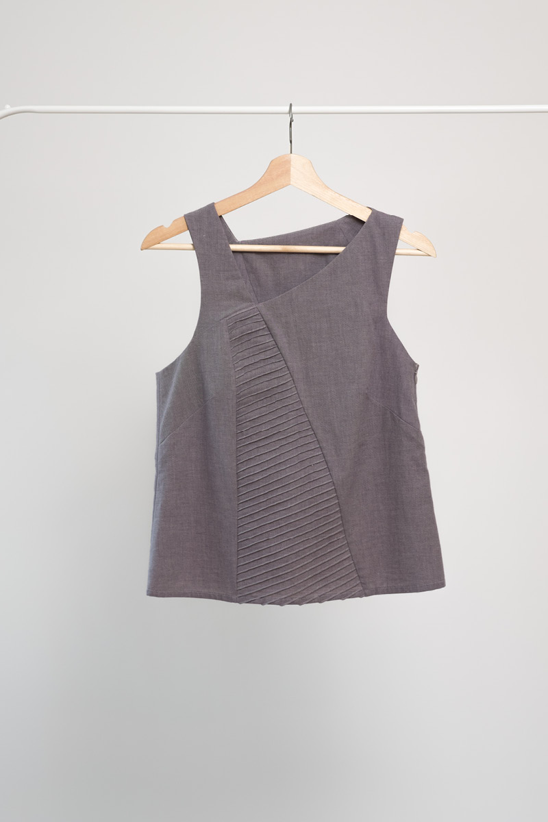 HOLDSUGÁR sleeveless, lined top