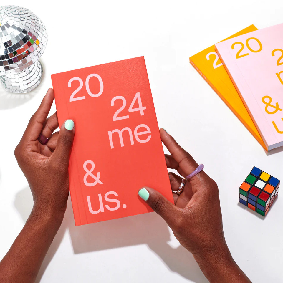 Planner 2024 Coral Red