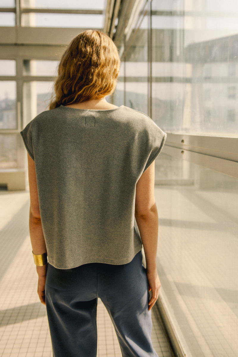 Gray Gull Top Gray Gull Top