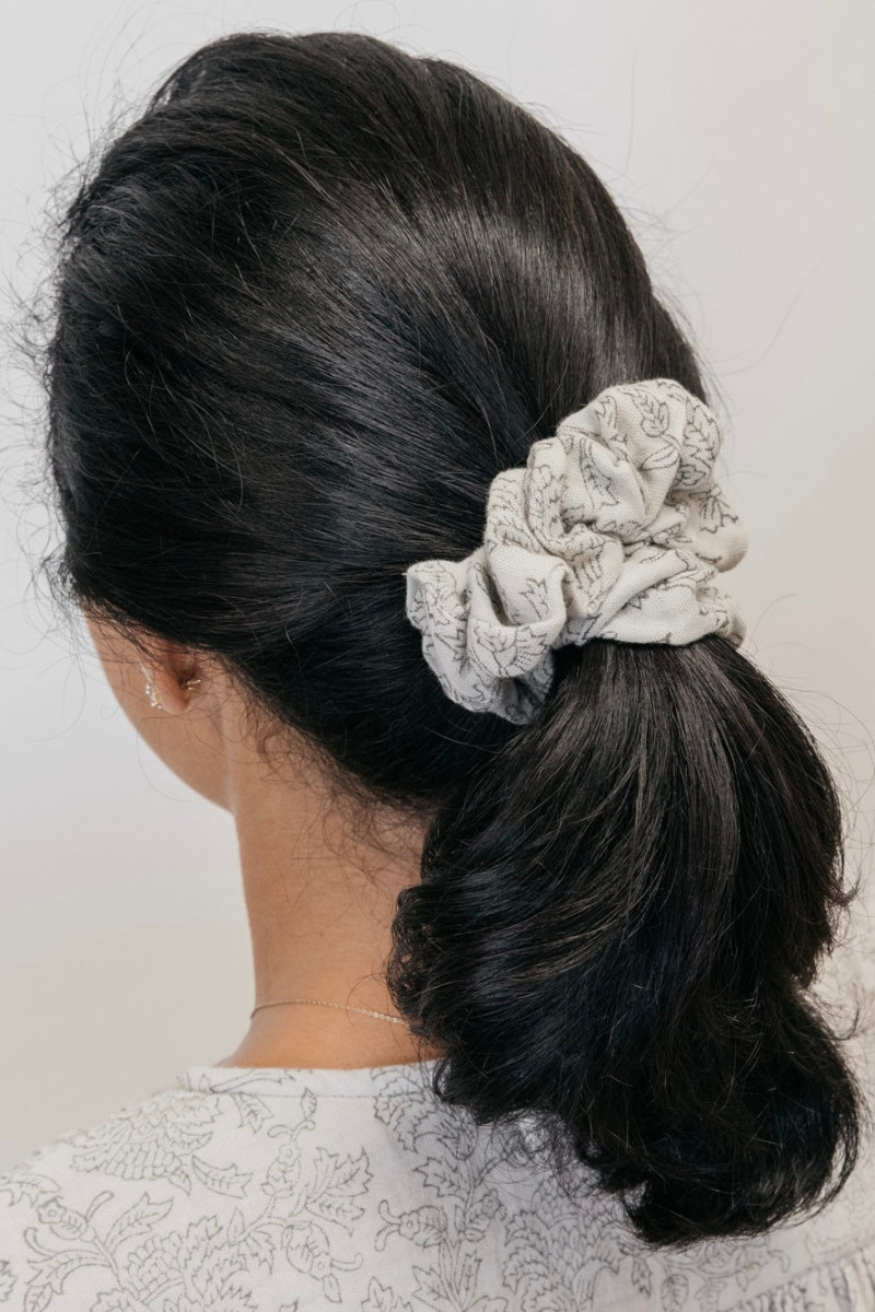 Soft Muslin Hair Scrunchie in Salt Grey